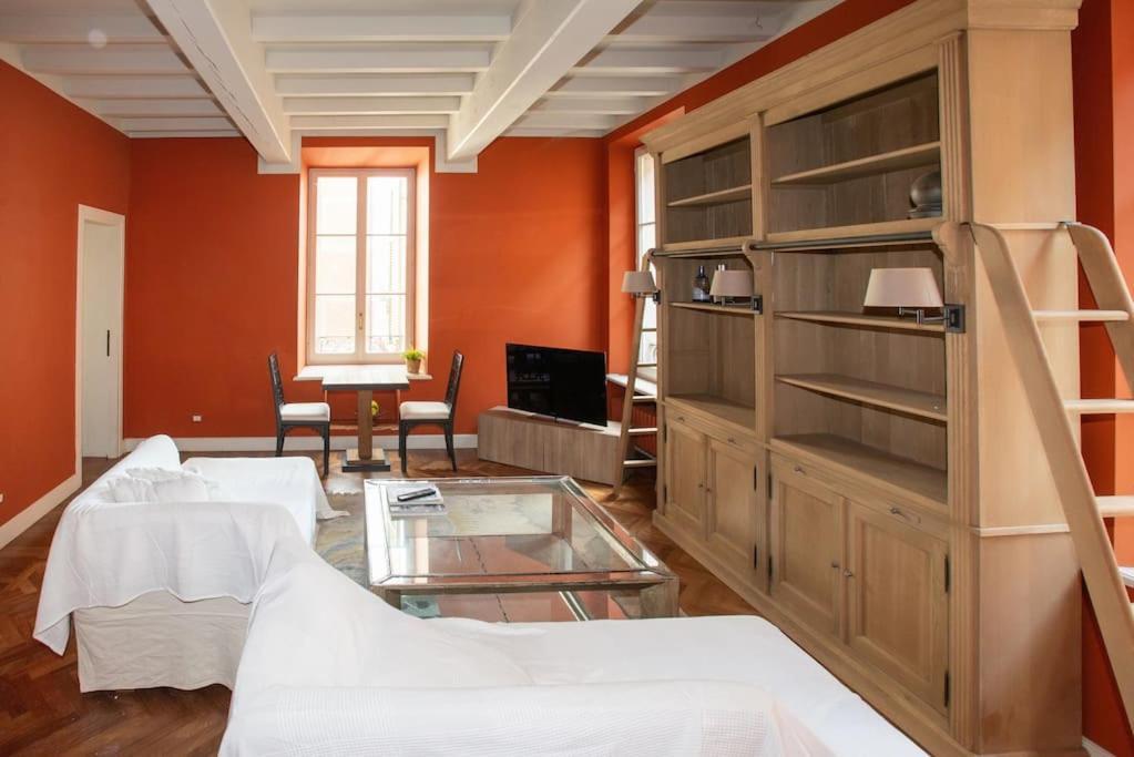 Charme And Relax In Downtown Parma Διαμέρισμα Εξωτερικό φωτογραφία